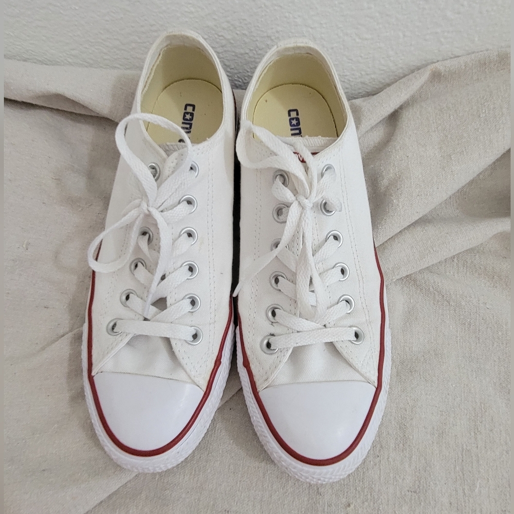 Converse All Star Lace Up Sneakers Size 9